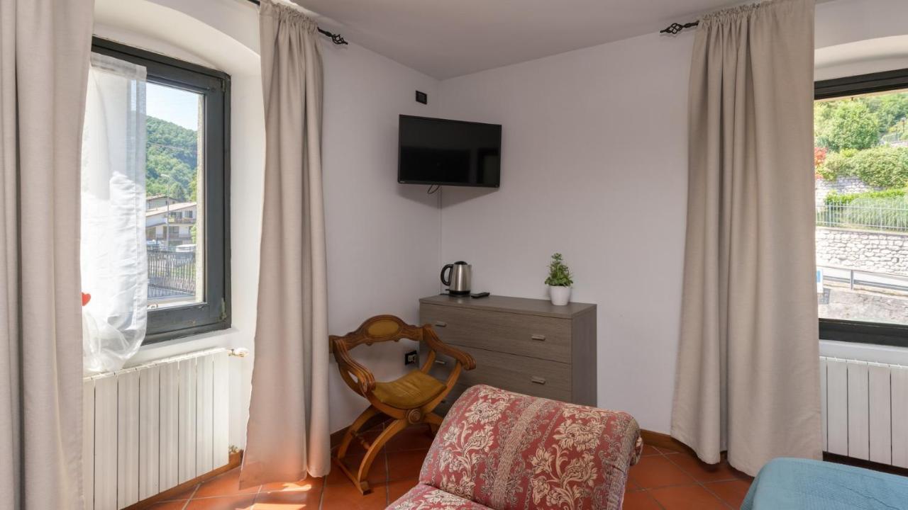 B&B Lawanda Idro 외부 사진